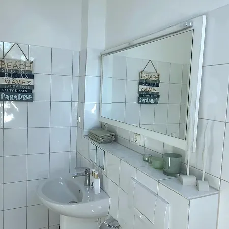 Hill Apartment *